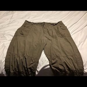 Gap Roll up Pants